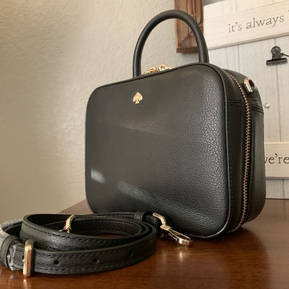 kate spade Handbags - New Kate spade crossbody 🖤